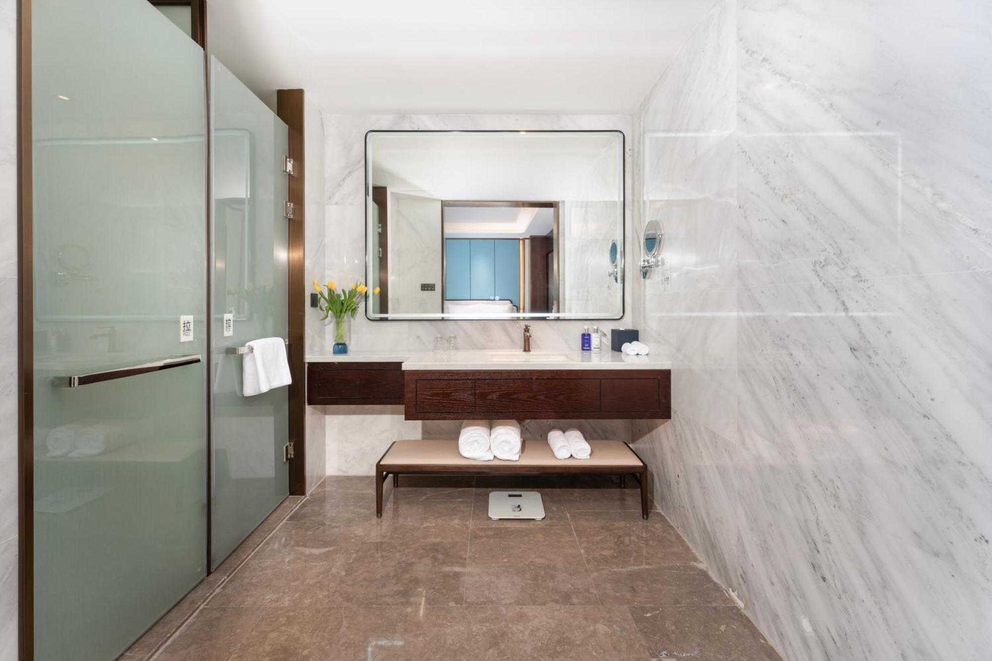 Voco - Hangzhou Binjiang Minghao By Ihg Exterior photo